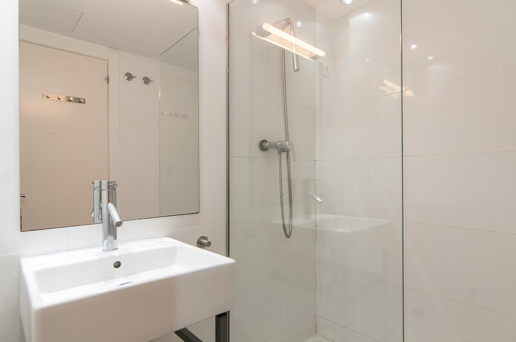 Blue Apartments Barcelona Room photo